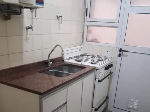 Echeverria 3000, Piso PB