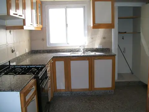 Departamento en Alquiler en Flores, $ 750.000