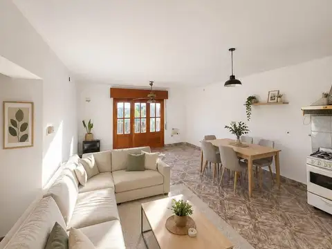 Casa en Venta con 1 cochera