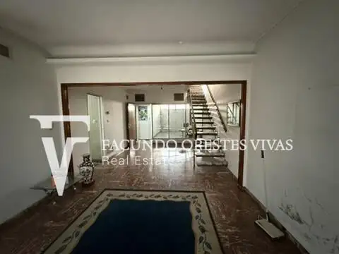 ALQUILER - CASA - LOCAL - IDEAL PARA EMPRENDIMIENTO - CUATRO AMBIENTES - AVENIDA - LINIERS