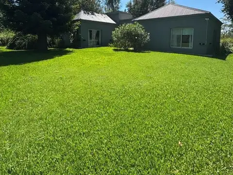 Casa en Barrio Cerrado, Lomas San francisco parque 1.500 m²