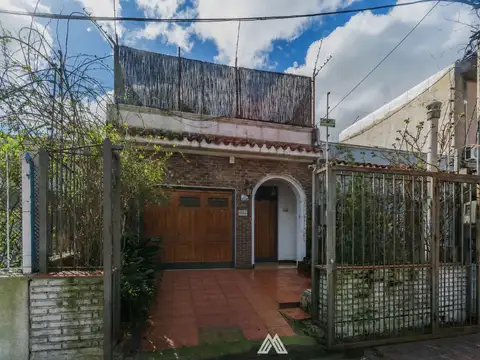 Vendo Casa 4 Dormitorios y Garage en La Blanqueada