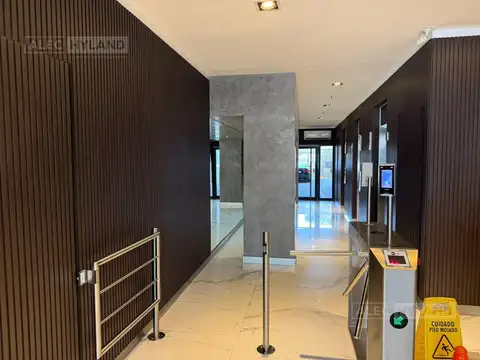 Oficina 3 ambientes con 2 baños