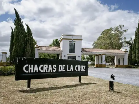 B° PRIVADO CHACRAS DE LA CRUZ