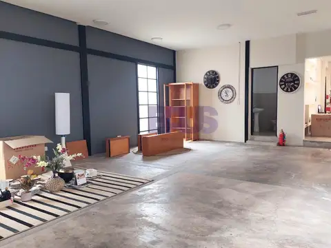 Local en Alquiler en Barrio Tres Cerritos, $ 2.400.000