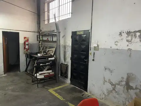 Depto Tipo Casa Monoambiente con 4 baños