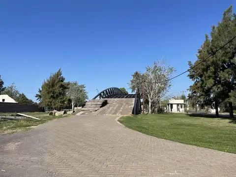 Terreno en Venta 20  mts Fondo