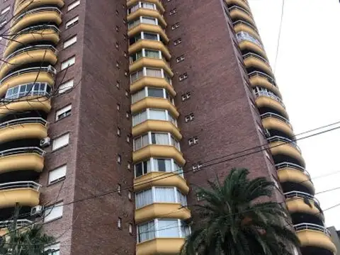 $1.200.000 Alquiler Depto 3 amb amplio en EDIF. BARCELONA III