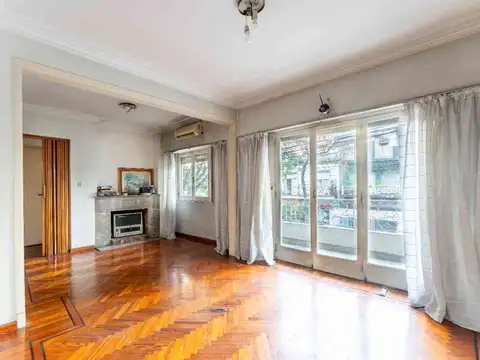 Venta Departamento de 3 Amb. con Dependencia