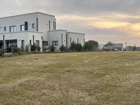 Terreno en Venta en San Sebastian, USD 46.500