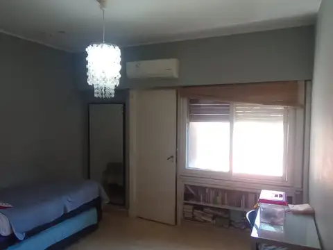 Depto Tipo Casa 5 ambientes con 2 baños