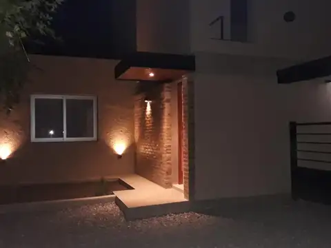 LA CAROLINA - 3 DORM. 2 BAÑOS L/C COC., GALERI COCH PISCINA