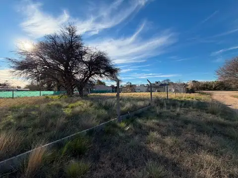 Terreno en esquina de Leher y Juliana Villar