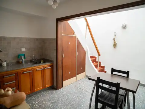 Casa 3 ambientes con 2 baños