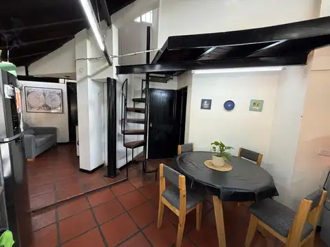 Casa en Venta con 4 cocheras