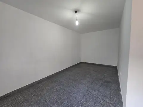 Departamento en Venta en Villa Adelina, USD 70.000