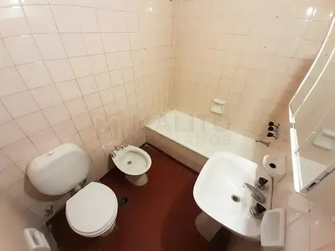 Primera Junta 5535 , Piso 1