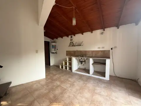 CASA 4 AMBIENTES EN VENTA MONTE GRANDE TIPO LOFT