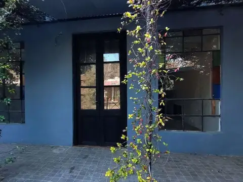 Casa 5 ambientes con 1 baño