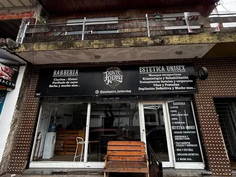 Vivienda en Blocks venta Castelar Sur.  Castelar, inmueble comercial con vivienda.