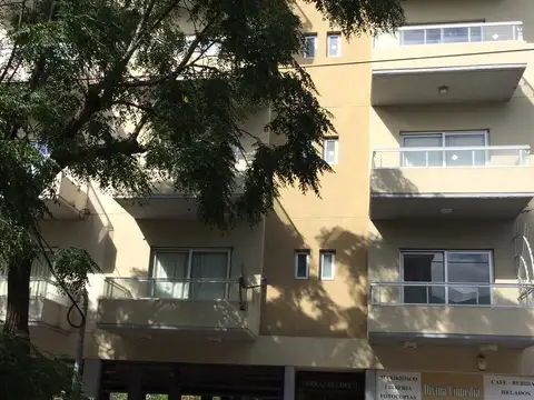 Cochera en Venta con acceso Ascensor