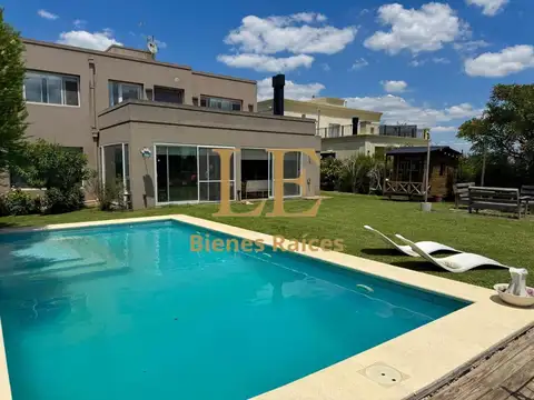 Casa en Venta en San Sebastián, USD 298.000