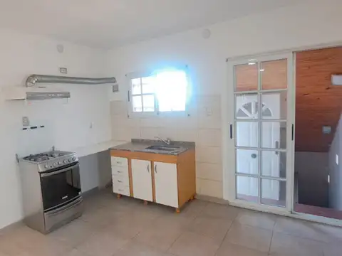 Casa en Alquiler con 1 cochera