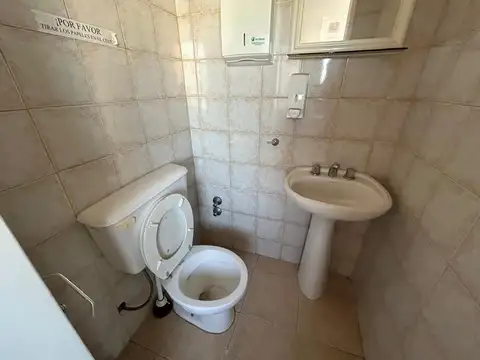 España 200, Piso 10