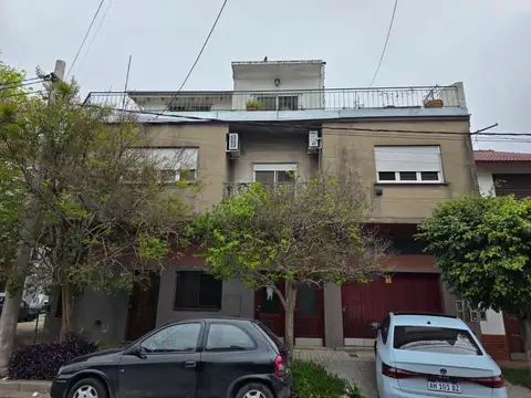 El Palomar Casa 4 Ambientes 2 Baños Garage Planta Alta Balcón Terraza F: 11311