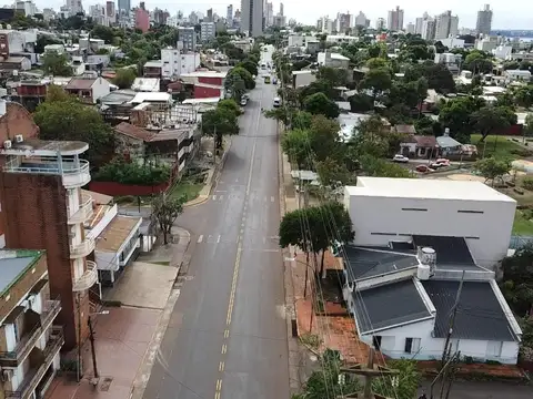 Av. Lopez Torres 3400