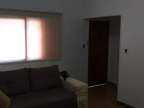 CASA - P.H. SOLO 2 EN LOTE - 3 AMBIENTES