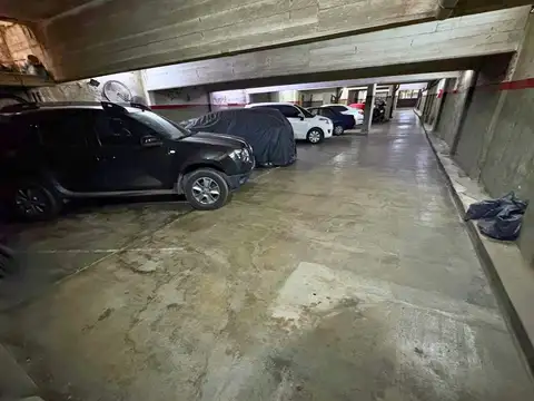 COCHERA DOBLE A LA VENTA EN VILLA URQUIZA 32 m²