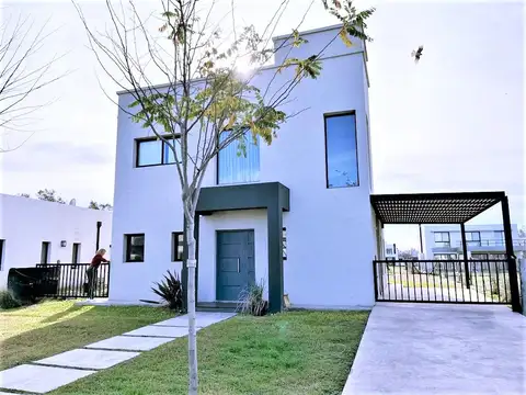 Casa en Venta en Pilar, USD 240.000