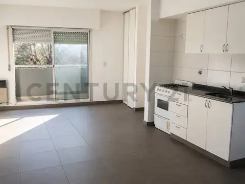 Venta Monoambiente con balcón al frente en Cinco Esquinas, Rosario