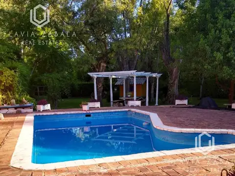 Casa quinta en Venta 4 ambientes con pileta La Reja, Moreno