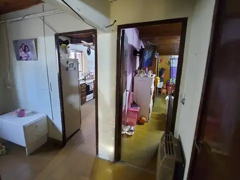Casa 7 ambientes con 2 baños