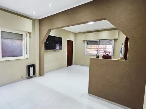 Depto Tipo Casa en Venta de 4 dormitorios