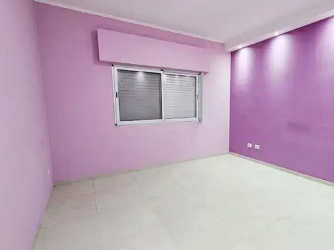 Depto Tipo Casa 5 ambientes con 2 baños