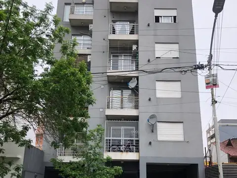 DEPARTAMENTO DE DOS AMBIENTES CON BALCON.