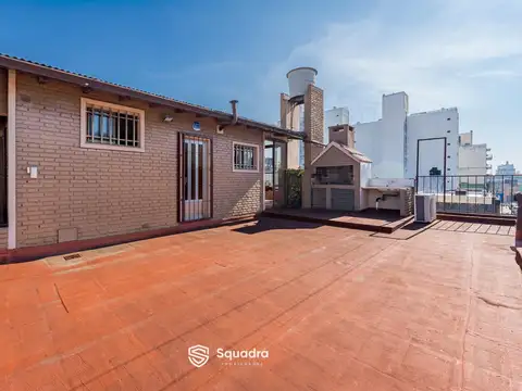 Depto Tipo Casa 6 ambientes con 2 baños