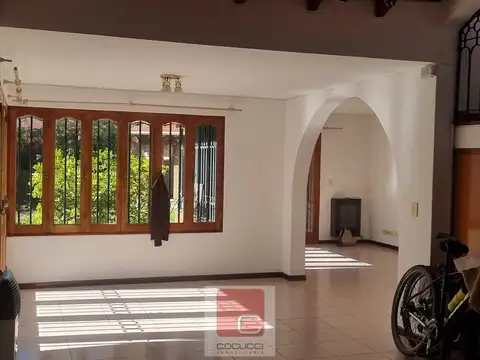 Casa en Alquiler de 3 dormitorios