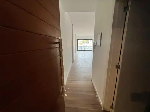 Departamento en Alquiler en Remedios de Escalada, $ 650.000