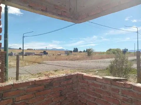 Casa en Trevelin - Oportunidad - C/ Servicios.