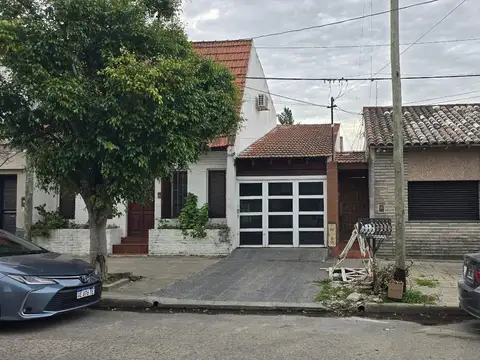 Depto Tipo Casa en Alquiler de 3 ambientes