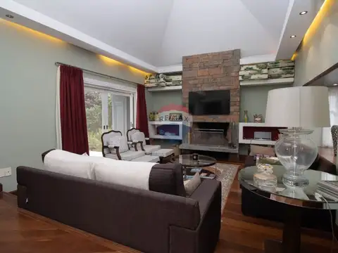 Casa 4 ambientes con 3 baños
