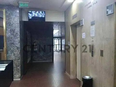 Maipú 400, Piso 0