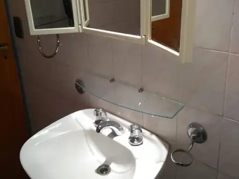 Departamento en Alquiler con 1 cocheras