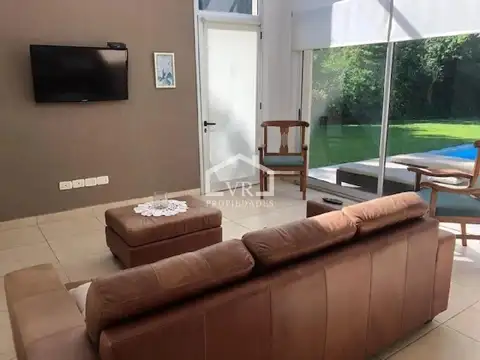Casa  en Venta en Sausalito, Pilar, G.B.A. Zona Norte