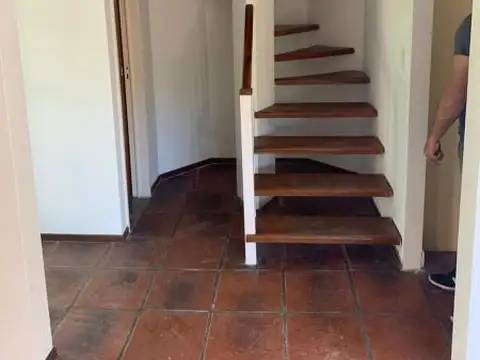 Departamento 5 ambientes con 2 baños