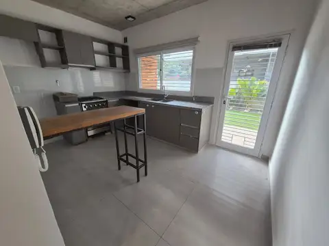 DUPLEX A LA VENTA DE 3 AMBIENTES PARQUE LELOIR